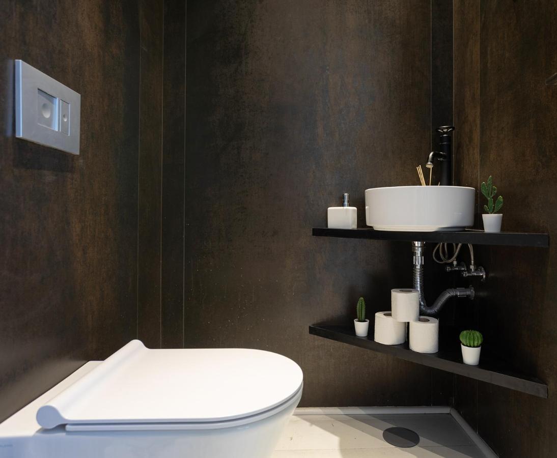 바트얌 Yalarent Sea-Breeze Penthouse With Jacuzzi 아파트 외부 사진