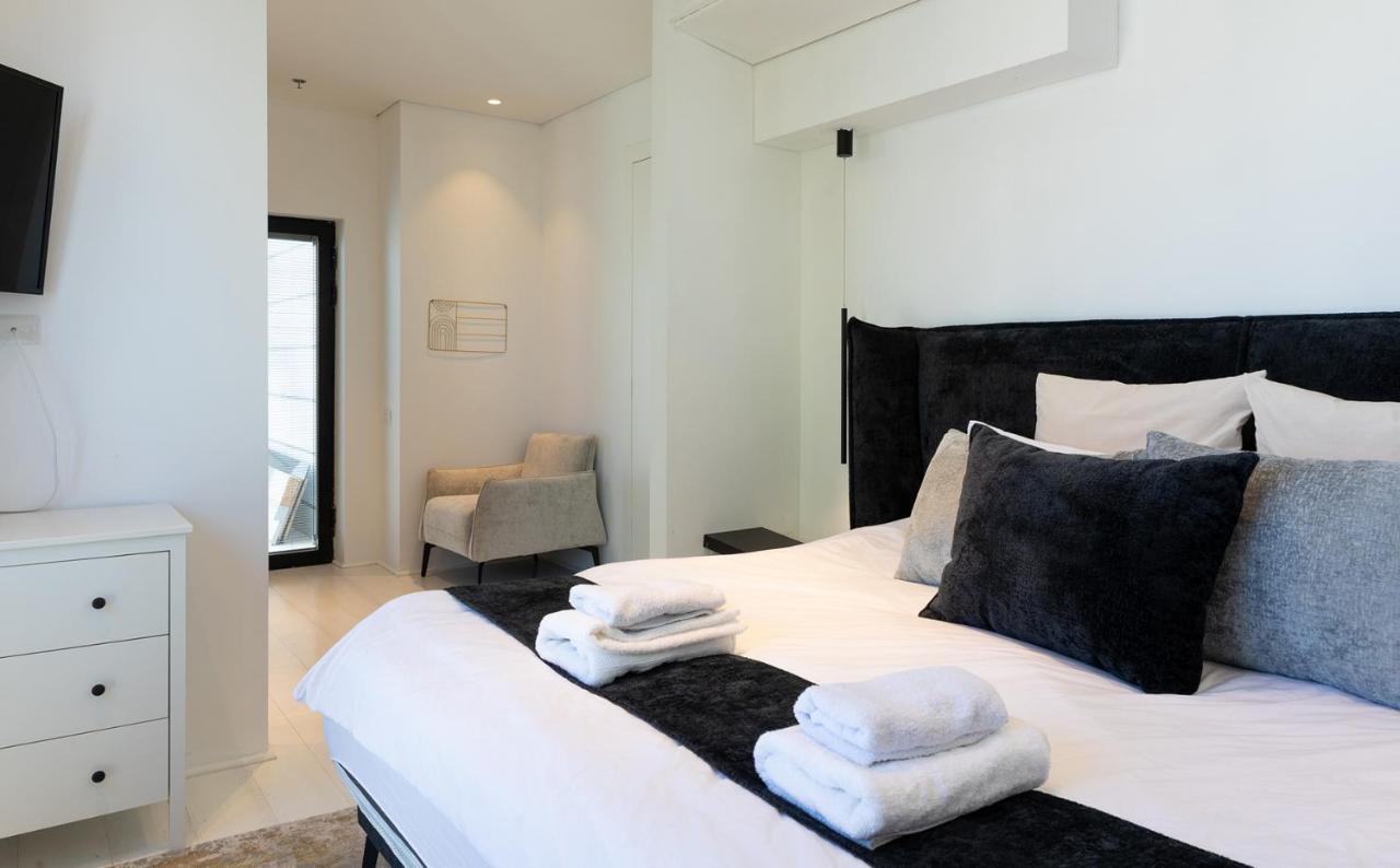 바트얌 Yalarent Sea-Breeze Penthouse With Jacuzzi 아파트 외부 사진